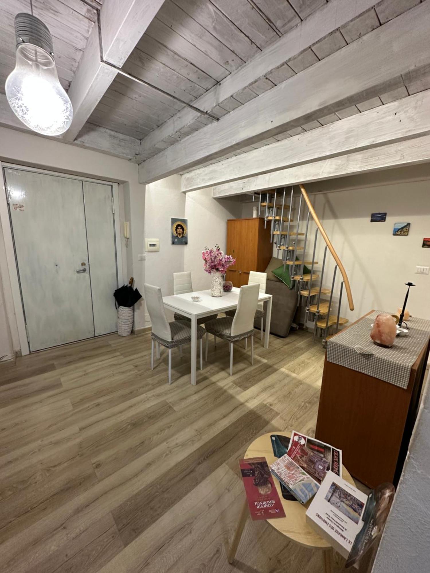 Naples To Stay Bagian luar foto